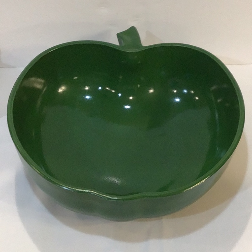 Large Green Pepper display bowl